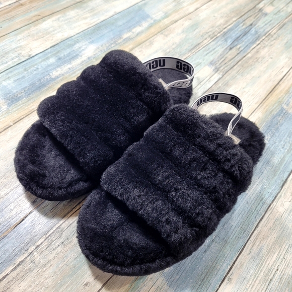 UGG Women's Black Fuzzy Slippers - Picture 10 of 10